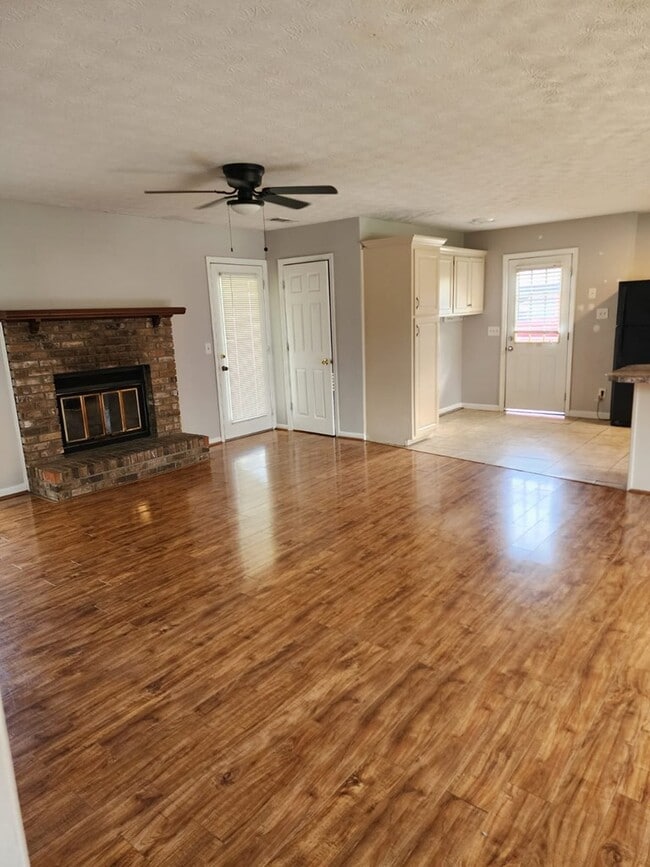 946 Elysium Dr in Columbus, GA - Building Photo - Building Photo
