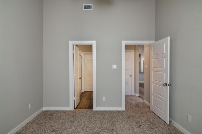 property at 731 Harvest Moon Dr