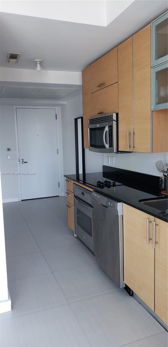 60 SW 13th St, Unit 1621 in Miami, FL - Building Photo - Building Photo