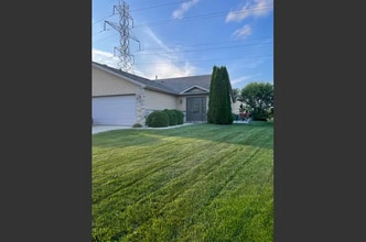 1140 W 86th Pl in Merrillville, IN - Building Photo - Building Photo