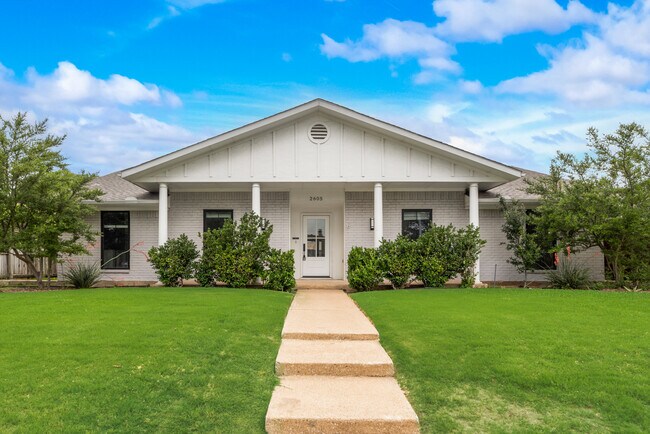 property at 2605 Glenhaven Dr