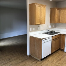 255 SE 3rd St in Clatskanie, OR - Building Photo - Building Photo