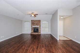 808 Quail Brook Dr in Arlington, TX - Building Photo - Building Photo