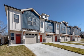 610 Hartsville Pike in Lebanon, TN - Foto de edificio - Building Photo