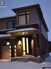 879 Douro St in Stratford, ON - Building Photo - Building Photo