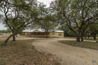 950 Rebecca Springs Rd in Spring Branch, TX - Building Photo - Building Photo