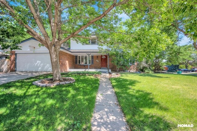 property at 3891 E Long Ct