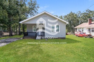 16 Ames St in Seneca, SC - Building Photo