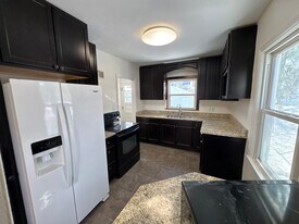 1058 23rd Ave SE in Minneapolis, MN - Building Photo