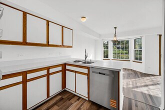55 King Dr in Streamwood, IL - Building Photo - Building Photo