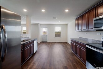 414 Retama Pass in San Antonio, TX - Building Photo - Building Photo