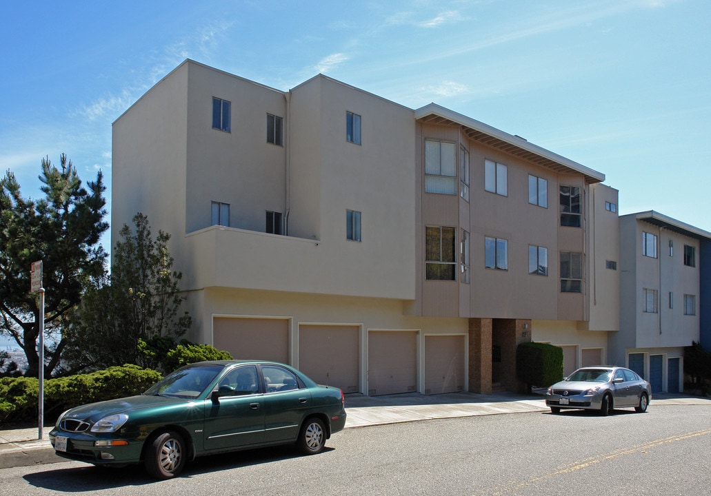 22 Gardenside Dr in San Francisco, CA - Building Photo