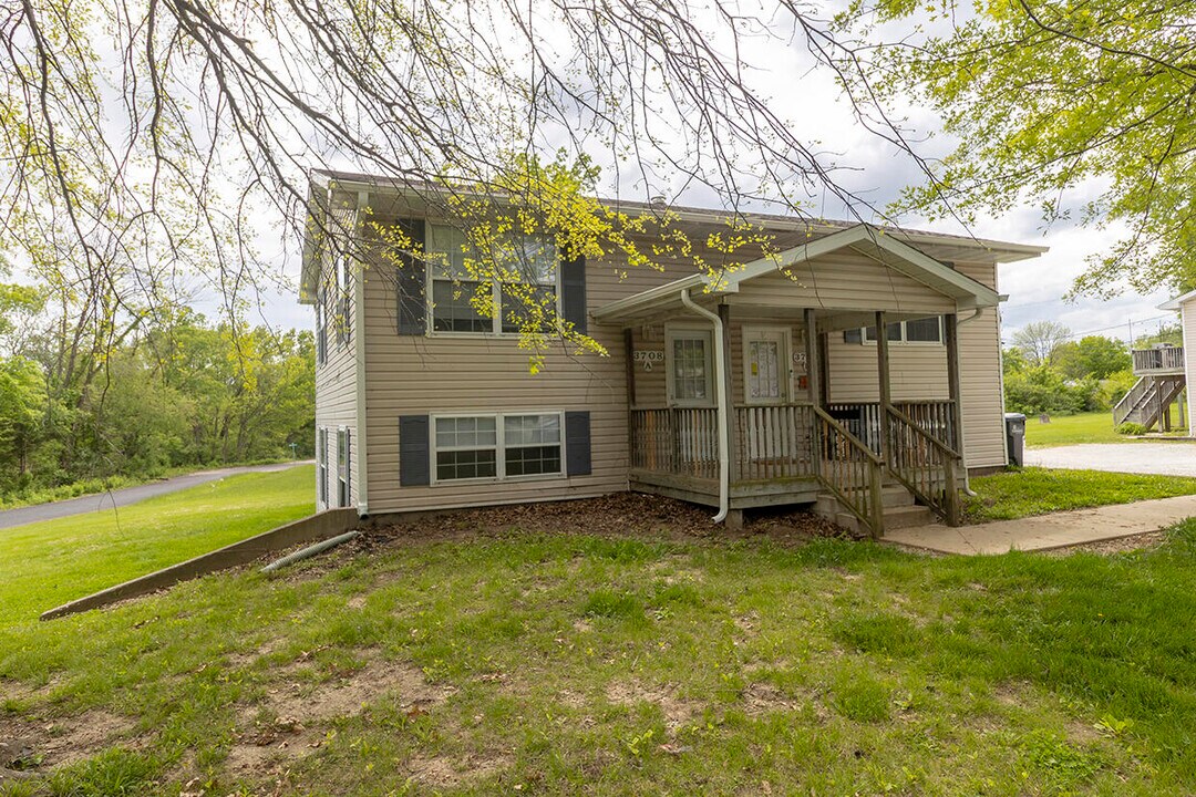 3708 Greeley Dr in Columbia, MO - Foto de edificio