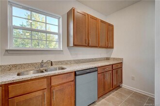 21512 Aftonshire Dr in Cornelius, NC - Building Photo - Building Photo