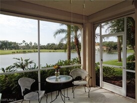 610 Laguna Royale Blvd in Naples, FL - Building Photo