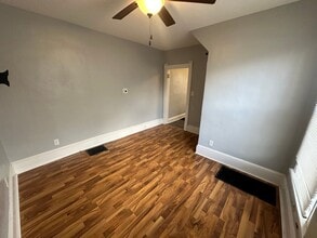302 S Prairie St in Bloomington, IL - Building Photo - Building Photo