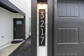 3217 Rainwood Gate Dr in Houston, TX - Building Photo - Building Photo