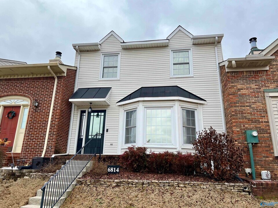 6814 Steeplechase Dr NW in Huntsville, AL - Building Photo