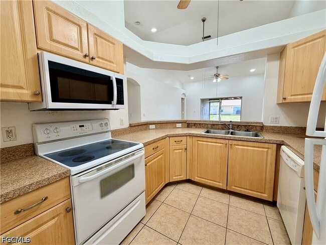 property at 527 NE 24th Pl