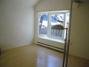 2419 Prospect St, Unit A in Berkeley, CA - Building Photo - Building Photo