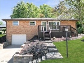 704 Douglas Ave in Steubenville, OH - Building Photo