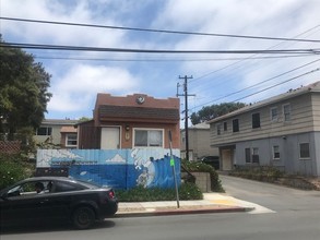 Ocean Beach Cottages in San Diego, CA - Building Photo - Building Photo