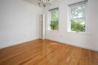 151 Mason Ter, Unit B in Brookline, MA - Building Photo - Building Photo