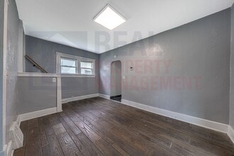 543 Beacon St in Akron, OH - Building Photo - Building Photo