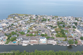 1720 Key West Rd in Forked River, NJ - Foto de edificio - Building Photo