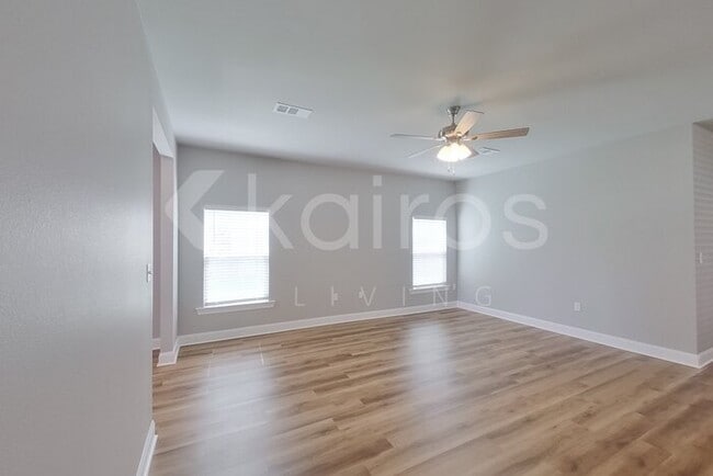 13772 Willowmore Dr in Denham Springs, LA - Building Photo - Building Photo