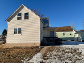 200 Roosevelt Ave in Underwood, ND - Building Photo - Building Photo