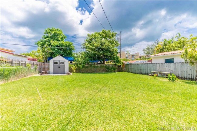 2155 Biarritz Dr in Miami, FL - Building Photo - Building Photo