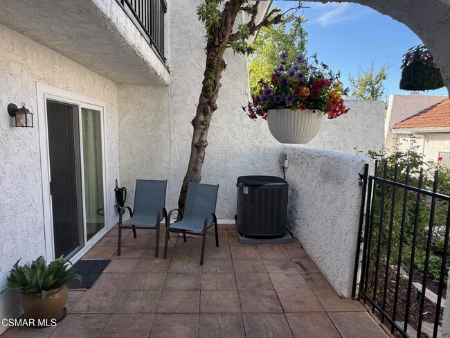 3620 Summershore Ln in Westlake Village, CA - Building Photo - Building Photo