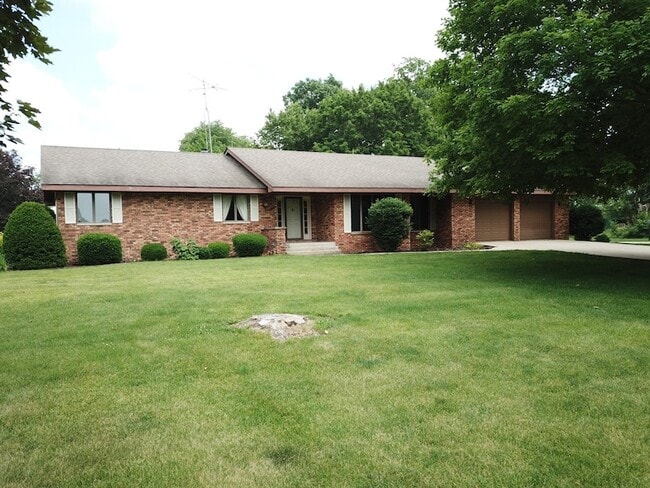 8560 N 4000 W Rd in Morris, IL - Building Photo - Building Photo