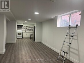 76 William Honey Crescent in Markham, ON - Building Photo - Building Photo