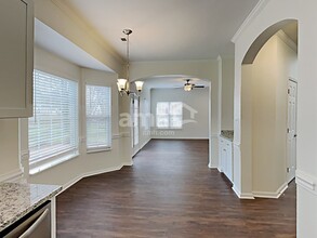 3806 Glen Lyon Dr in Matthews, NC - Building Photo - Building Photo