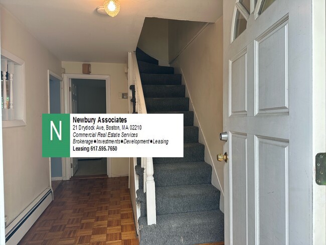 164 Bowen St, Unit 1 in Boston, MA - Building Photo - Building Photo