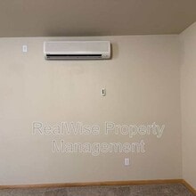 535 SW 6th St in Redmond, OR - Building Photo - Building Photo