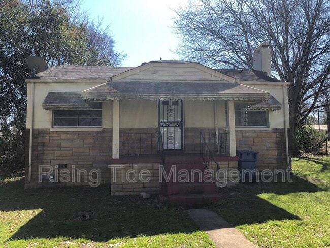 property at 601 39th Pl