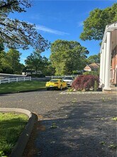 60 Sherwood Dr in Westerly, RI - Building Photo - Building Photo