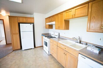 3651 E St-Unit -3651 in Eureka, CA - Foto de edificio - Building Photo