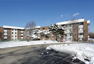 York Meadows in Elmhurst, IL - Foto de edificio - Building Photo