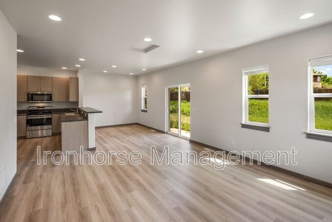 property at 2954 W Babcock St