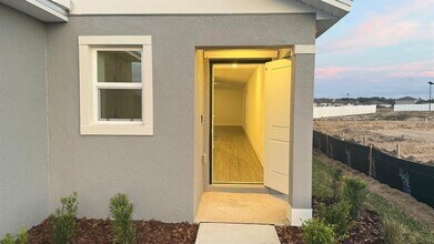 8195 SW 45th Ct in Liberty Triangle, FL - Building Photo - Building Photo