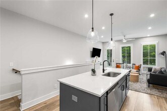 1272 Longreen Ter NW in Atlanta, GA - Building Photo - Building Photo