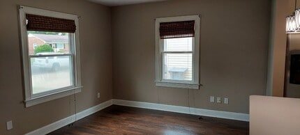 711 Burgess Ave in Hampton, VA - Building Photo - Building Photo