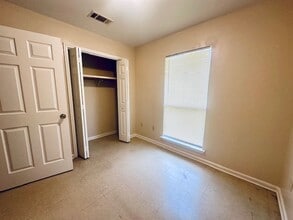 2563 Weller Ave in Baton Rouge, LA - Building Photo - Building Photo