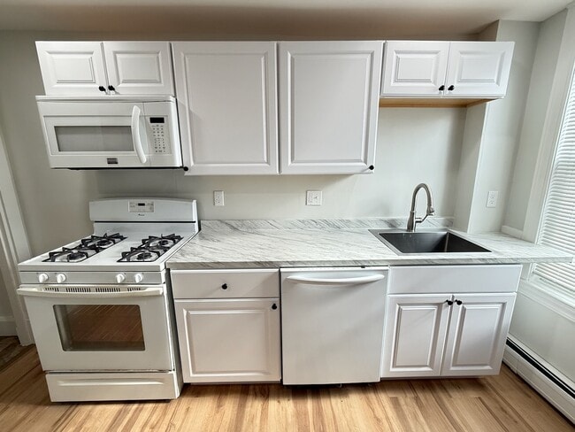 11 Linden St, Unit 2