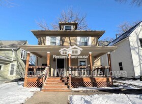 1123 24th St in Des Moines, IA - Building Photo