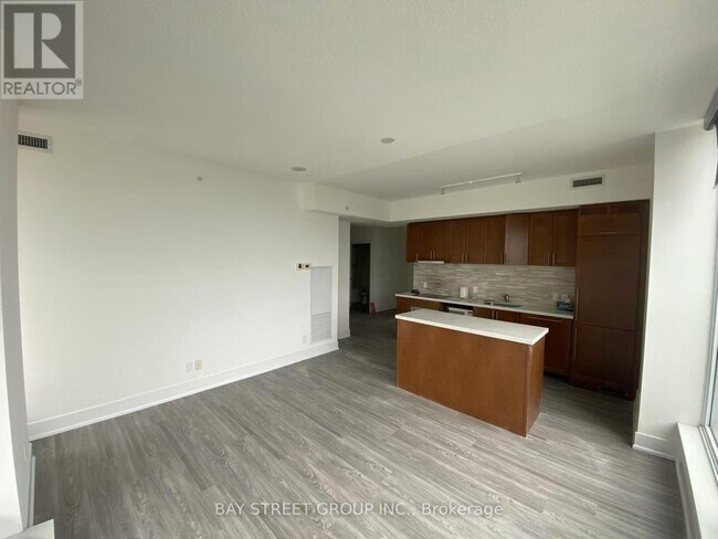 180-180 Enterprise Blvd in Markham, ON - Building Photo - Building Photo